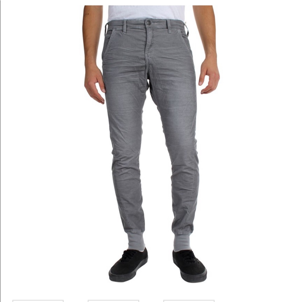 TRUE RELIGION RUNNER RELAXED CORDUROY JOGGER PANT